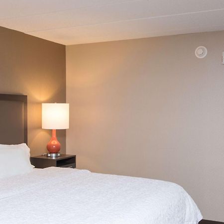 Hampton Inn Columbus/Taylorsville Edinburgh Bagian luar foto
