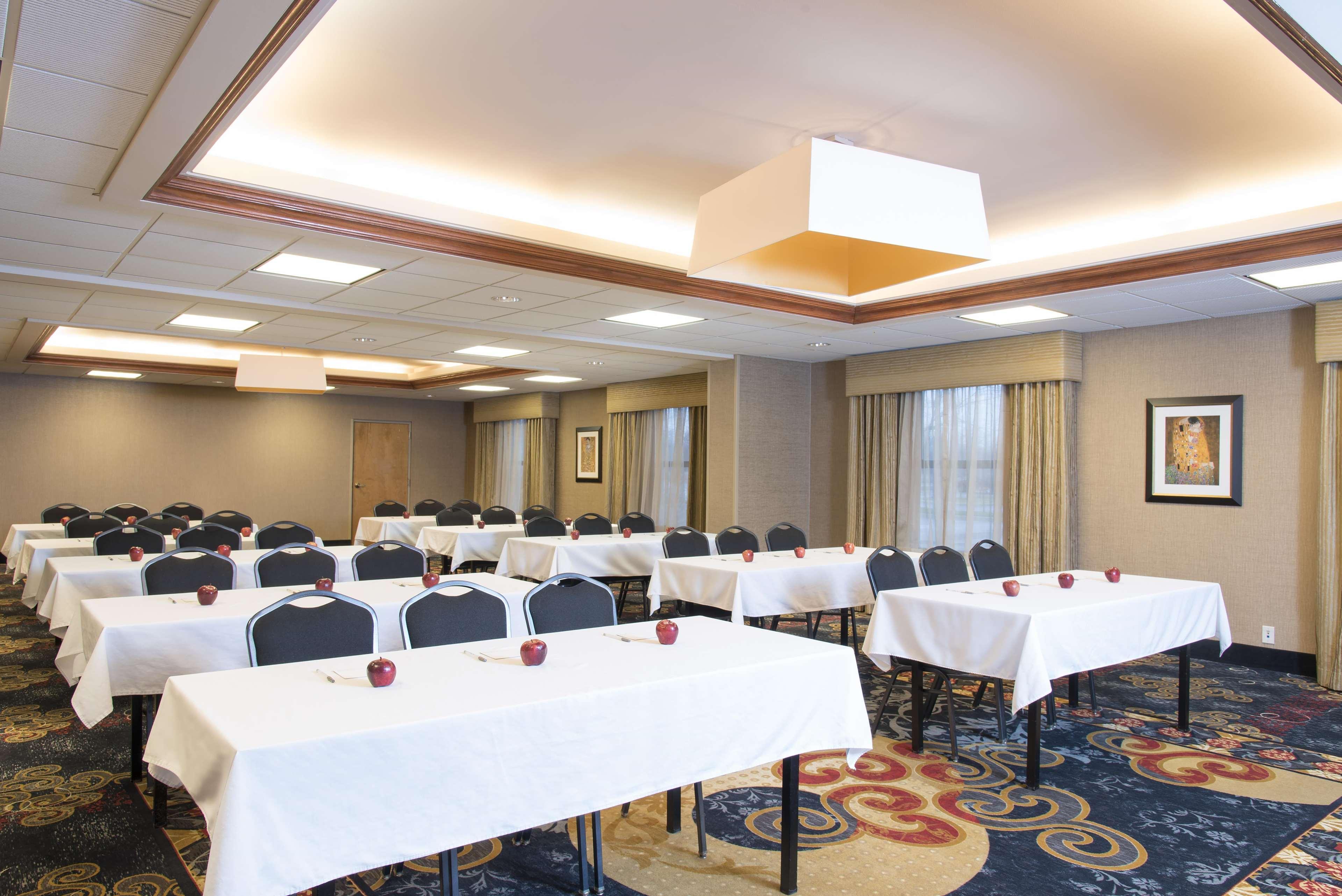 Hampton Inn Columbus/Taylorsville Edinburgh Bagian luar foto