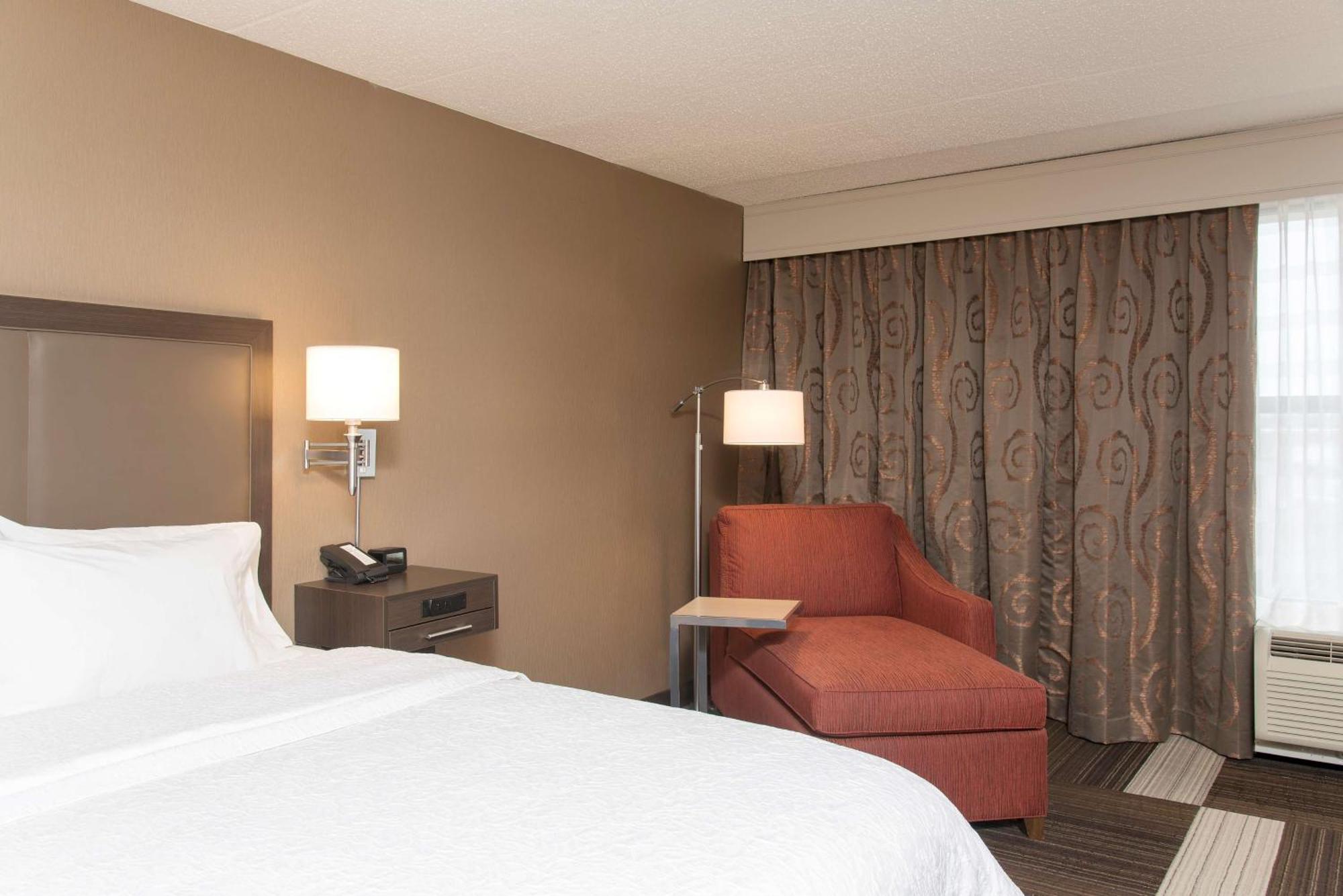 Hampton Inn Columbus/Taylorsville Edinburgh Bagian luar foto